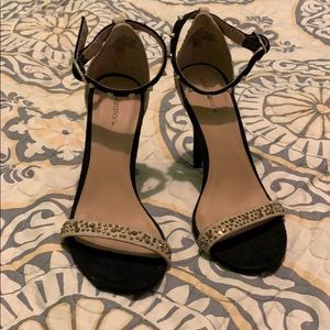 Black & nude 4 inch heels